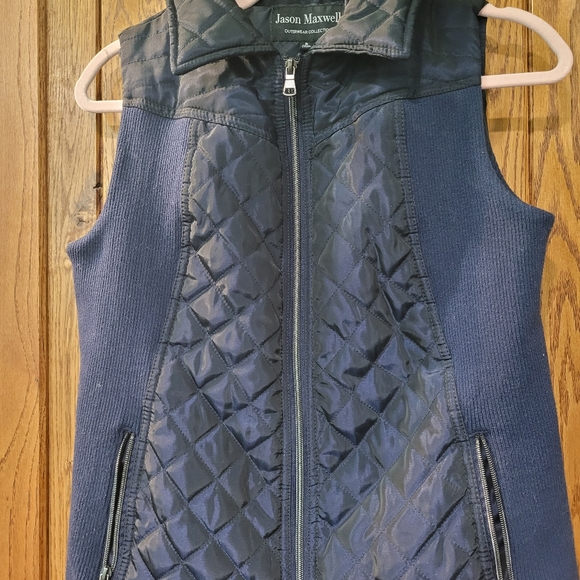 Ladies zip up vest - Picture 3 of 6